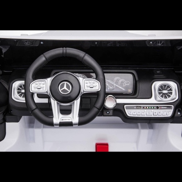 Brand new in box! GWAGON 2seater 24v 4x4 Mercedes. Best priced online! Warranty! - Picture 4 of 4